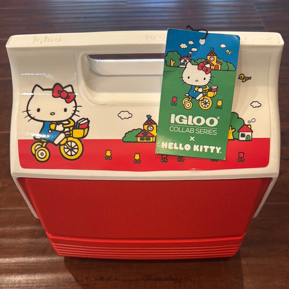 Igloo Hello Kitty Playmate Cooler Lunch Box